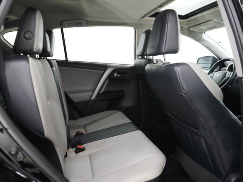 Used 2016 Toyota RAV4 Limited AWD/4WD image 12