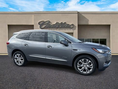 Used 2020 Buick Enclave Avenir w/ Avenir Technology Package image 1