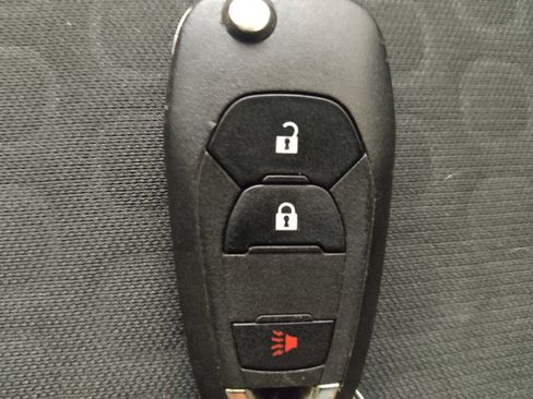 Used 2020 Chevrolet Trax LS AWD/4WD image 32