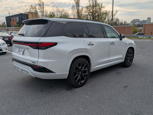 New 2026 Lexus TX 500h AWD image 2