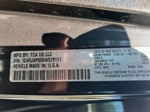 Used 2025 Jeep Wrangler Sahara w/ Safety Group image 32