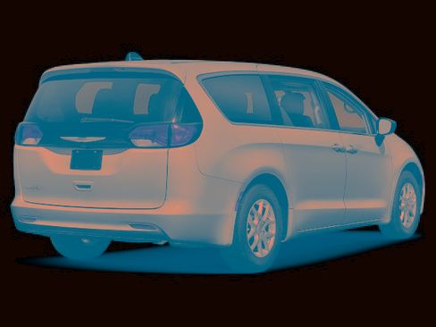 Used 2023 Chrysler Voyager LX FWD image 2