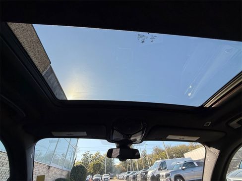 Used 2021 BMW X5 xDrive45e w/ Parking Assistance Package image 20