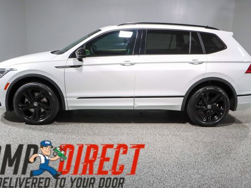 Used 2024 Volkswagen Tiguan SE R-Line FWD image 10