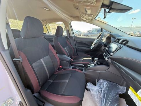New 2025 Nissan Versa SR w/ Trunk Package image 16