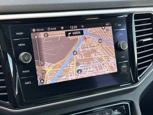 Used 2021 Volkswagen Atlas Cross Sport SEL image 19