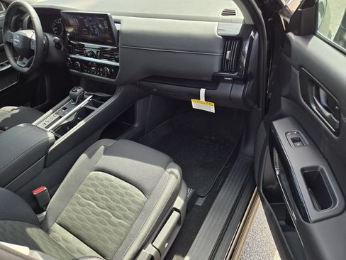 New 2026 Nissan Pathfinder SV FWD image 7