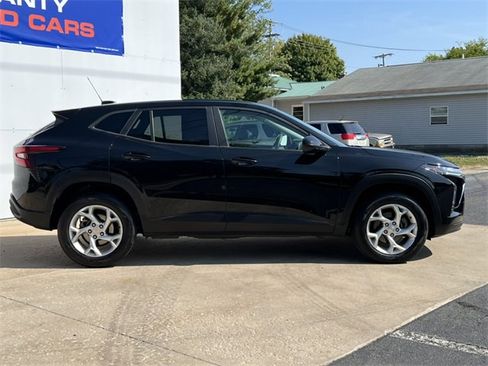 Used 2024 Chevrolet Trax LS w/ LS Convenience Package image 38