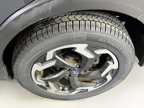 Used 2023 Subaru Crosstrek 2.5i Limited w/ Moonroof Package image 30