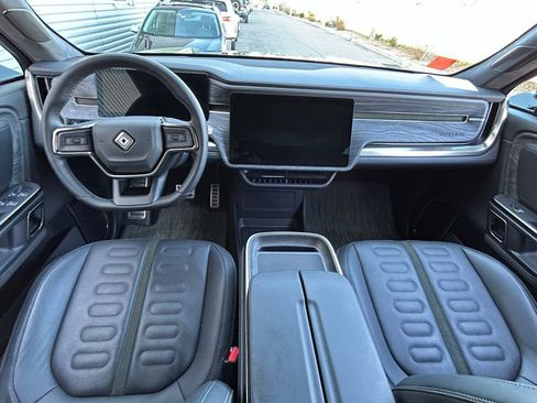 Used 2022 Rivian R1T Adventure image 10