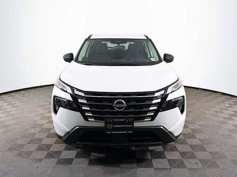 Certified 2025 Nissan Rogue S image 2