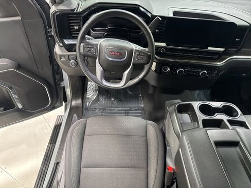 Used 2024 GMC Sierra 1500 Elevation image 17