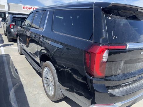 Used 2025 GMC Yukon XL Denali AWD/4WD image 6