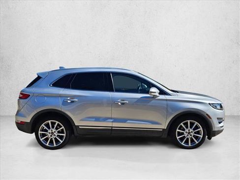 Used 2019 Lincoln MKC Reserve image 5