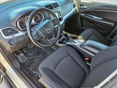 Used 2014 Dodge Journey SXT w/ Flexible Seating Group image 8