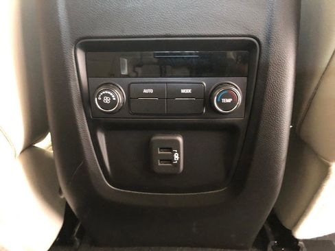 Used 2023 Buick Enclave Essence w/ Experience Buick Package AWD/4WD image 12