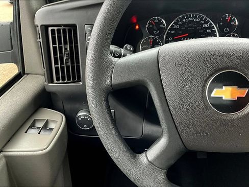 Used 2019 Chevrolet Express 2500 LS RWD image 12