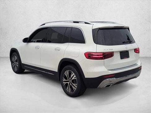 Used 2025 Mercedes-Benz GLB 250 image 8