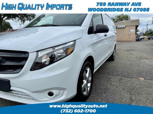 Used 2021 Mercedes-Benz Metris image 9