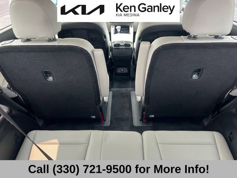 Certified 2024 Kia Telluride S w/ S Sunroof Package AWD/4WD image 56