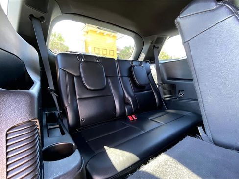 Used 2020 Ford Explorer Limited image 27