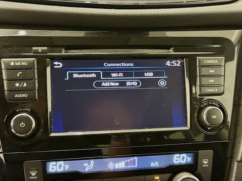 Used 2019 Nissan Rogue SV AWD/4WD image 22