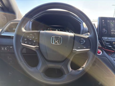 Used 2023 Honda Odyssey Sport image 18