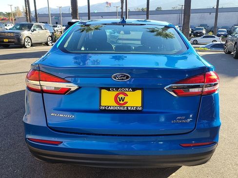 Used 2019 Ford Fusion SE image 10