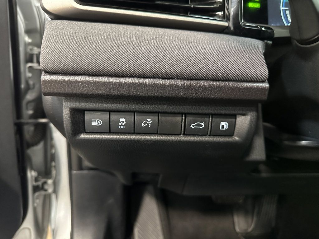 Used 2025 Toyota Camry LE FWD image 68