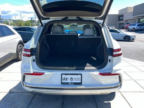 Used 2026 Genesis Electrified GV70 Advanced AWD/4WD image 10