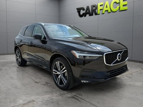 Used 2021 Volvo XC60 T5 Momentum w/ Premium Package AWD/4WD image 4
