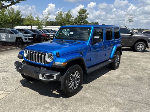 New 2025 Jeep Wrangler Sahara image 3