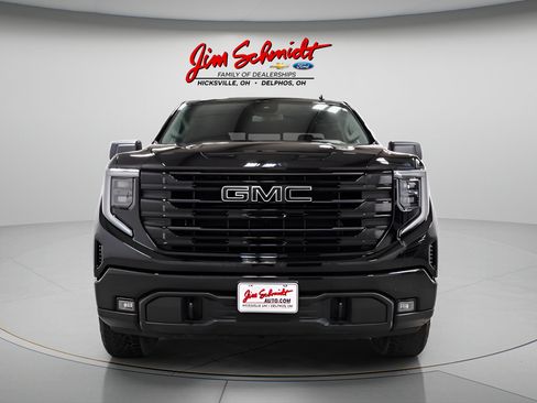 Used 2024 GMC Sierra 1500 Elevation w/ Preferred Package AWD/4WD image 2
