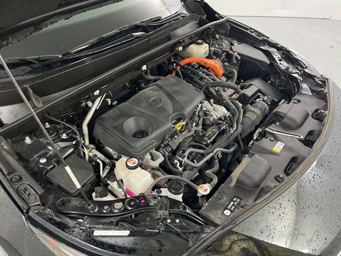 Used 2022 Toyota Venza Limited image 11