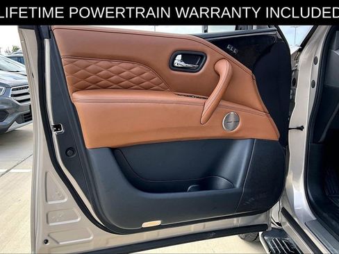 Used 2024 INFINITI QX80 Sensory w/ Cargo Package image 22