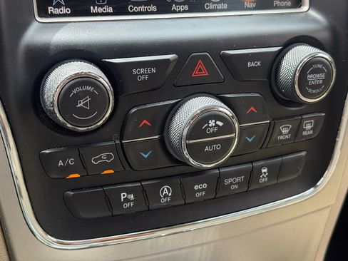 Used 2017 Jeep Grand Cherokee Limited RWD image 14