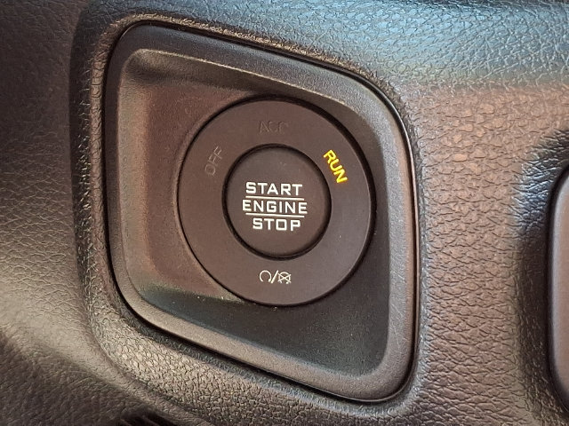 Used 2025 Jeep Gladiator Sport AWD/4WD image 19