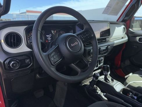 Used 2024 Jeep Wrangler Sport S image 10