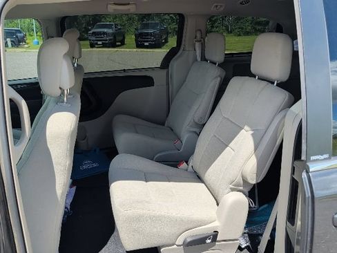 Used 2012 Dodge Grand Caravan Crew w/ Crew Value Pkg FWD image 11