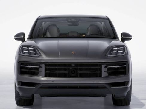Certified 2024 Porsche Cayenne Coupe AWD/4WD image 8