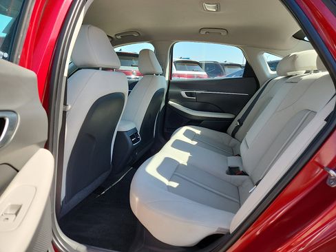 Used 2024 Hyundai Sonata SEL FWD image 12