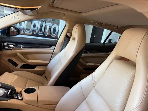 Used 2016 Porsche Panamera 4 Edition w/ Premium Package Plus AWD/4WD image 24
