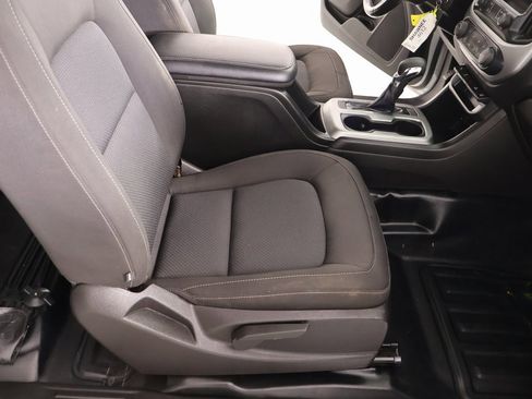 Used 2022 Chevrolet Colorado LT w/ Fleet Safety Package image 12