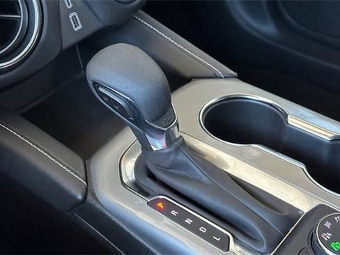 Used 2025 Chevrolet Blazer LT image 21