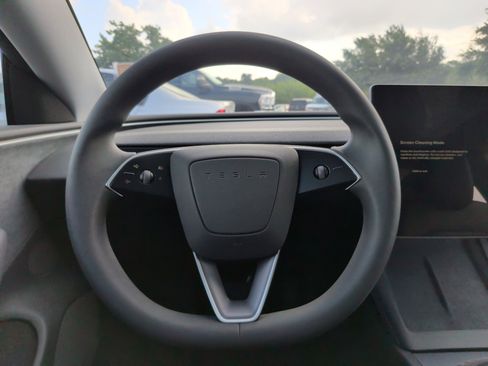 Used 2024 Tesla Model 3 Long Range AWD/4WD image 18