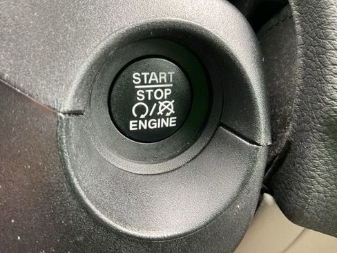 Used 2021 Jeep Compass Latitude w/ Convenience Group image 20