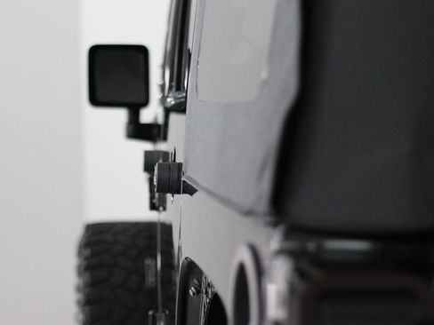Used 2017 Jeep Wrangler Unlimited Sport w/ Quick Order Package 23S AWD/4WD image 56