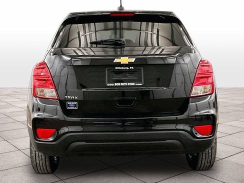 Used 2020 Chevrolet Trax LS w/ Tint and Cruise Package FWD image 4