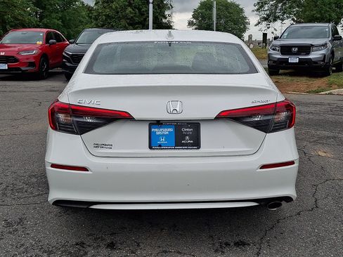 Used 2024 Honda Civic Sport image 5