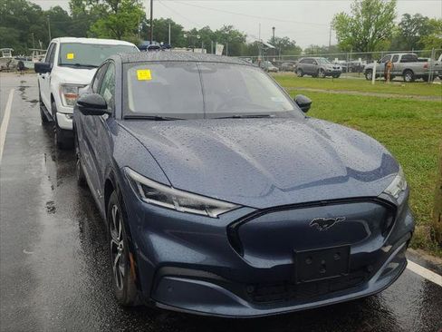 Used 2021 Ford Mustang Mach-E Premium image 20
